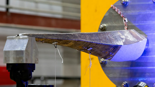 Additive-manufacturing-spar_square