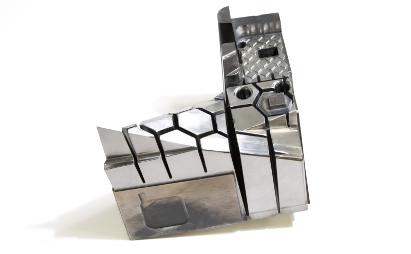 insert mold_use case